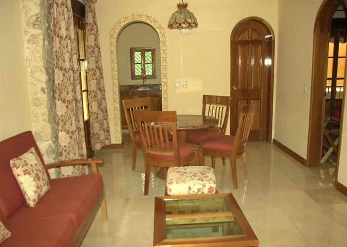 Deluxe King Suite